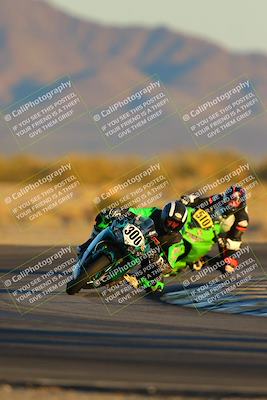 media/Jan-21-2023-CVMA (Sat) [[b9eef8ba1f]]/Race 13 500 Supersport-350 Supersport/